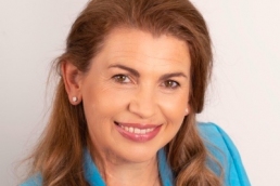 Joanne Dewar featured